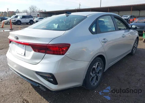 2020 Kia Forte Lxs из США, поврежденный, VIN 3KPF24AD1LE203732